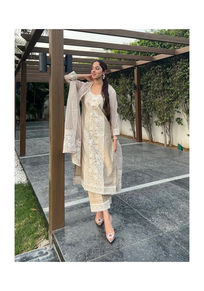Malishka Export Beige Chanderi Embroidery Kurta Pant With Dupatta for Women - Image 2